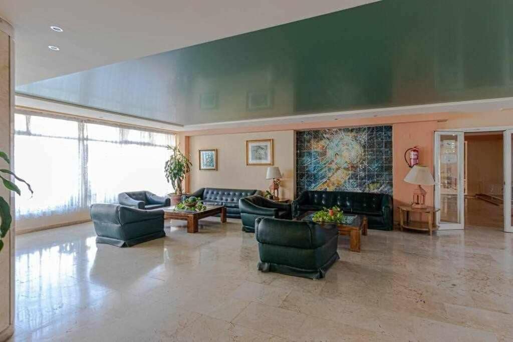 797 Holiday Rentals - Equipado Estudio Cerca Del Parque La Paloma Беналмадена Екстериор снимка