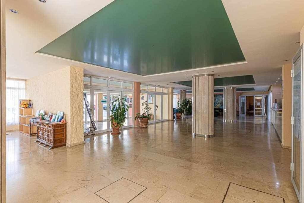 797 Holiday Rentals - Equipado Estudio Cerca Del Parque La Paloma Беналмадена Екстериор снимка